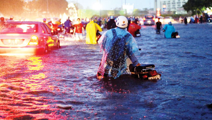 Đề xuất ngàn tỷ mua xe bơm chống ngập: Đột phá hay tiền thả trôi sông?
