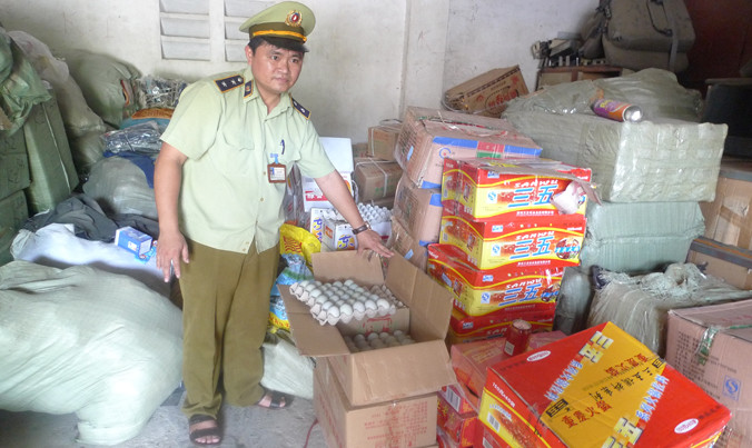 Trạm KSLN Dốc Quýt bắt nhiều thực phẩm nhập lậu. Ảnh: Duy Chiến.