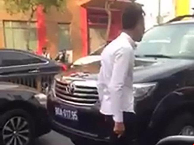 Xe biển xanh đi ngược chiều trên đường Nam Kỳ Khởi Nghĩa