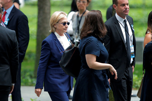 Bà Clinton đến dự sự kiện tại Đài Tưởng niệm Quốc gia 11/9 ở New York. Ảnh: Reuters