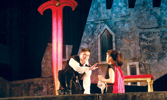 Nhiều tác phẩm chọn lọc có cơ hội được đưa lên sàn diễn Nhà hát Lớn. Ảnh: Toan Toan.