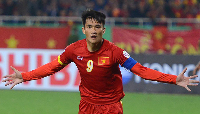 ĐTVN về nước, Công Vinh né truyền thông