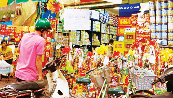 Giỏ quà được trưng bán ở Big C Miền Đông (quận 10, TPHCM).