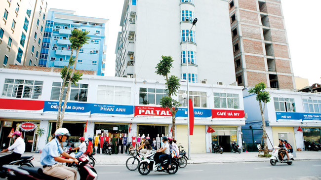 'Đồng phục' biển quảng cáo: Triệt tiêu thương hiệu doanh nghiệp