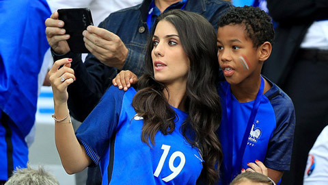 Dàn mỹ nhân Pháp bạo chi nhất EURO 2016