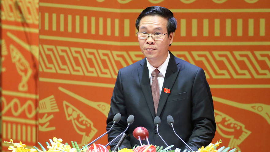 Phó Bí thư Thành ủy TPHCM Võ Văn Thưởng là người trẻ nhất (46 tuổi) trong số 19 Ủy viên Bộ Chính trị khóa XII. Ảnh: Hồng Vĩnh.