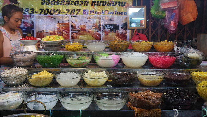 Mùi vị nhiệt đới ở Bangkok. Ảnh: Kiều Bích Thủy.