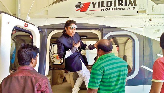 Peter Hein trong phim hành động.