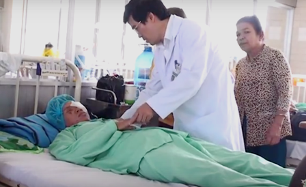 Nạn nhân điều trị tại bệnh viện. Ảnh: Dân Trí