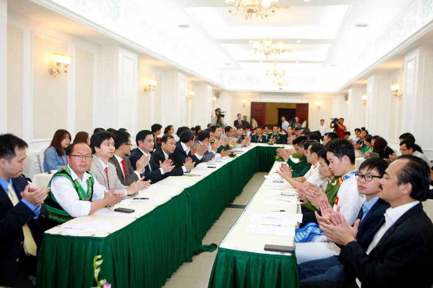 Cuộc hội ngộ ấm cúng diễn ra chiều 21/3.