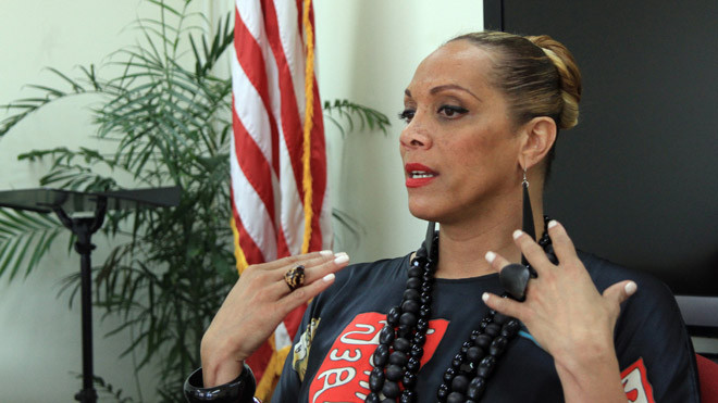 18 năm trong nghề DJ đưa Lina đi khắp thế giới và giờ là Hà Nội. Ảnh: N.M.Hà.