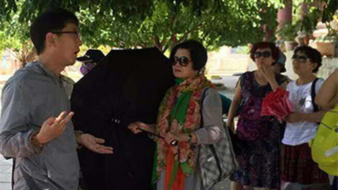 Thấy gì từ vụ hướng dẫn viên Trung Quốc hoạt động “chui”?