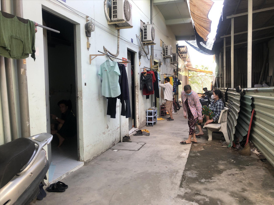 Một dãy phòng trọ ở TPHCM. Ảnh: Uyên Phương