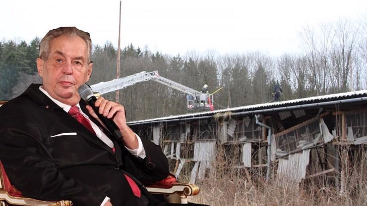 Tổng thống CH Séc Miloš Zeman trong cuộc trả lời phỏng vấn truyền hình ngày 26/4. Ảnh: Jiří Ovčáček