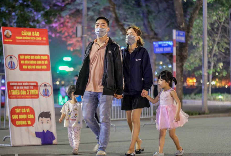 Hà Nội cảnh báo nguy cơ lây lan dịch COVID-19 rất cao trong cộng đồng. Ảnh: Duy Phạm