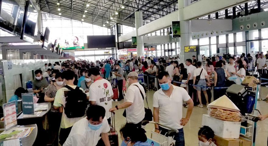 Sân bay Nội Bài có nguy cơ quá tải dịp Lễ 30/4-1/5 tới