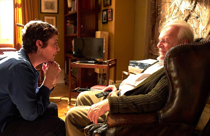 Anthony Hopkins và Olivia Colman vào vai cha và con gái trong The Father. Ảnh: Imdb