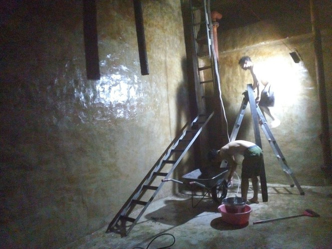 Kiếm tiền triệu nhờ dịch vụ thau rửa bể nước