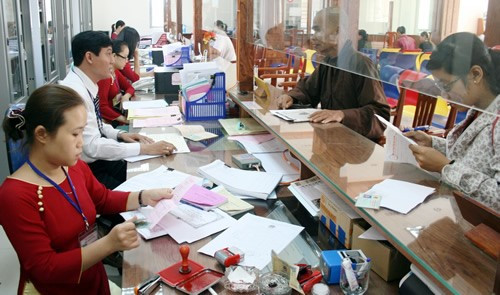 Cán bộ ăn lương mà không làm, phải thay ngay