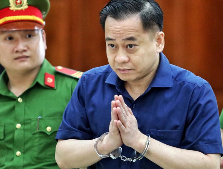  Bị can Phan Văn Anh Vũ (tức Vũ “nhôm”)