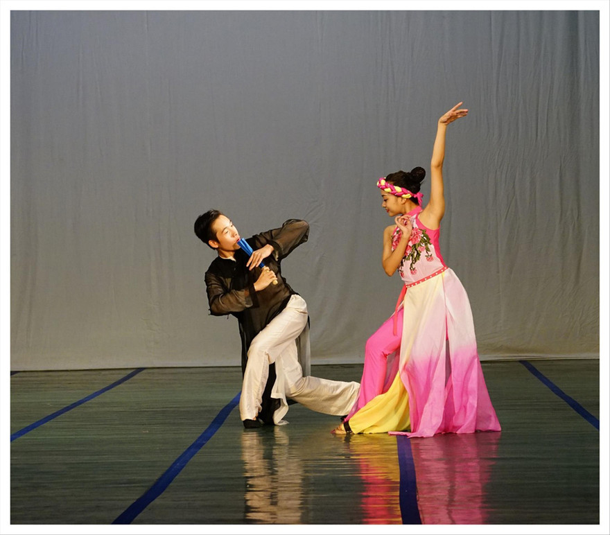 Những giây phút được cống hiến cho nghệ thuật của học sinh Học viện Múa Việt Nam 