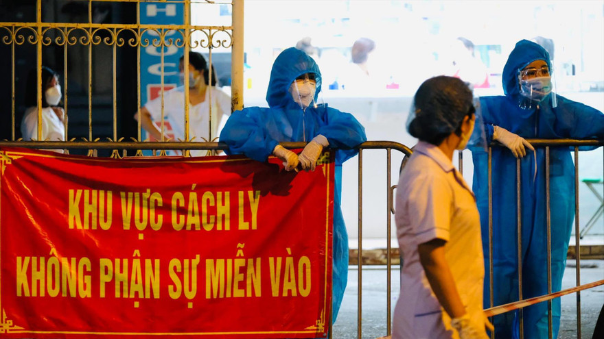 Chùm ca bệnh phát sinh tại nhà thuốc Đức Tâm tiềm ẩn nhiều yếu tố phức tạp, liên quan nhiều địa bàn Ảnh: Hoàng Mạnh Thắng 