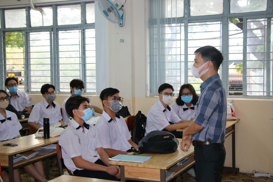 Học sinh TPHCM có thể sẽ được trở lại trường từ giữa tháng 10 