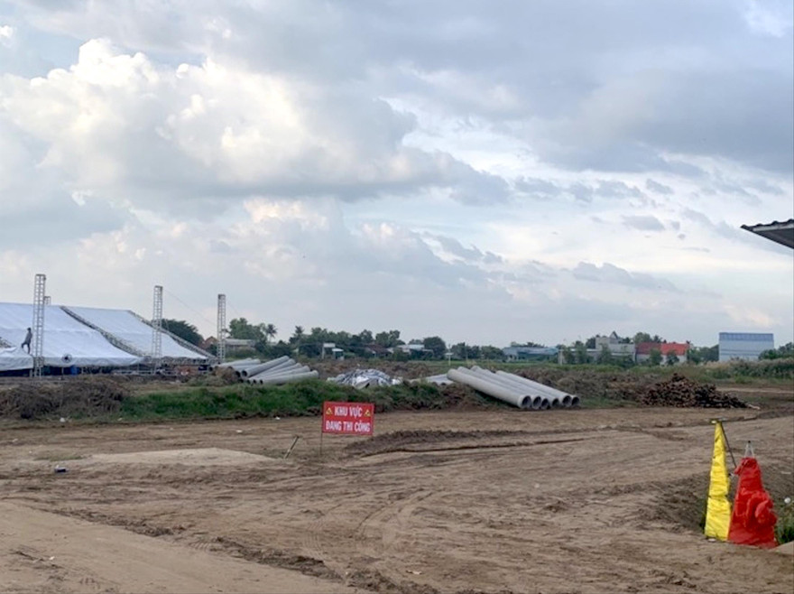 Dự án Iris Residence đã rao bán và thu tiền của khách hàng nhưng vẫn đang trong quá trình san lấp mặt bằng