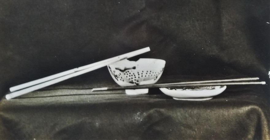 Chiếc bát cơm của Nguyễn Đình Chiểu được thờ tại gia đình ông (Ảnh: Tư liệu)