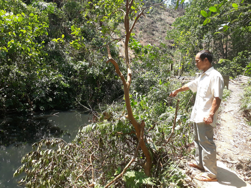 Ao nước nơi Hoàng Ngọc Đông chết rùng rợn với dây xích nối với khối bê tông quấn vào cổ.