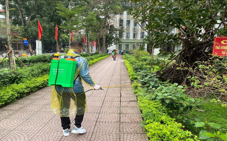 Cơ quan chức năng tỉnh Bắc Ninh phun khử khuẩn phòng chống dịch