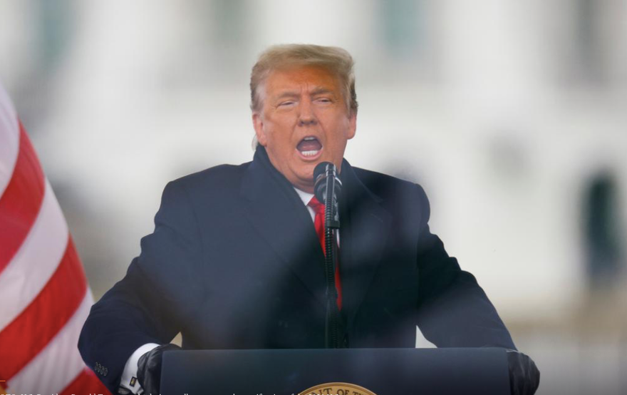 Ông Trump phát biểu trước cuộc biểu tình để phản đối Quốc hội Mỹ chứng thực kết quả bầu cử Ảnh: Reuters