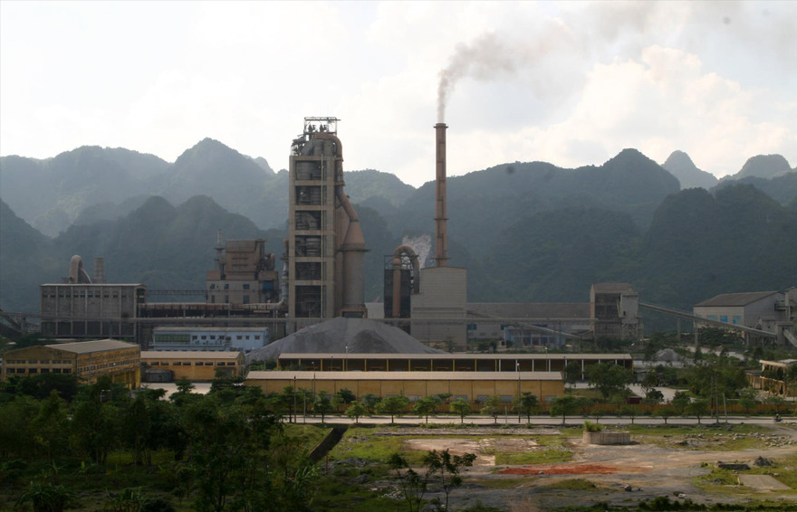 Thủ tướng Chính phủ chỉ đạo, trong 6 tháng đầu năm 2021, các địa phương phải rà soát các nguồn phát thải bụi. Ảnh: Như Ý