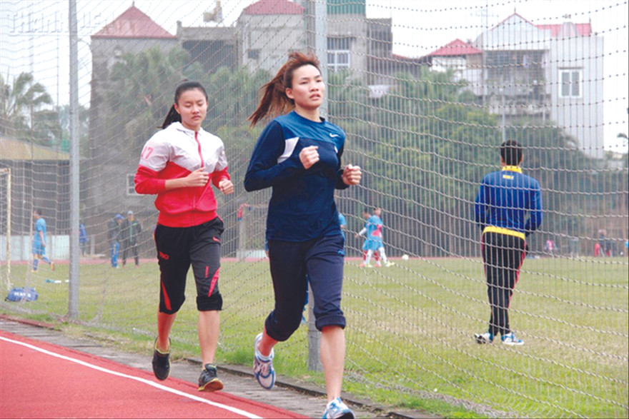 Dịch COVID-19 ảnh hưởng đến cả việc tập luyện và thu nhập các VÐV. Ảnh: Ngọc Minh 