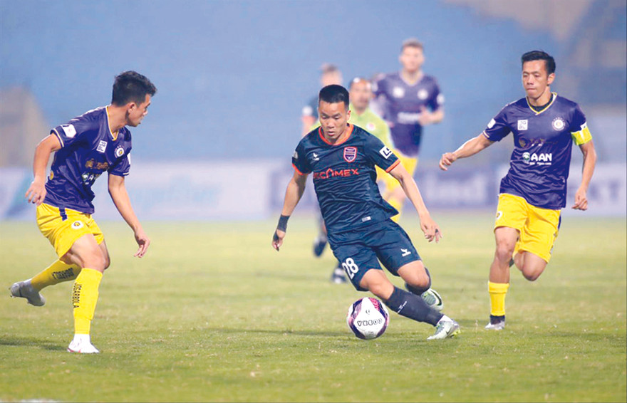 LS V-League 2021 đang vui bỗng “đứt dây đàn” vì dịch COVID-19. Ảnh: Anh Tú 