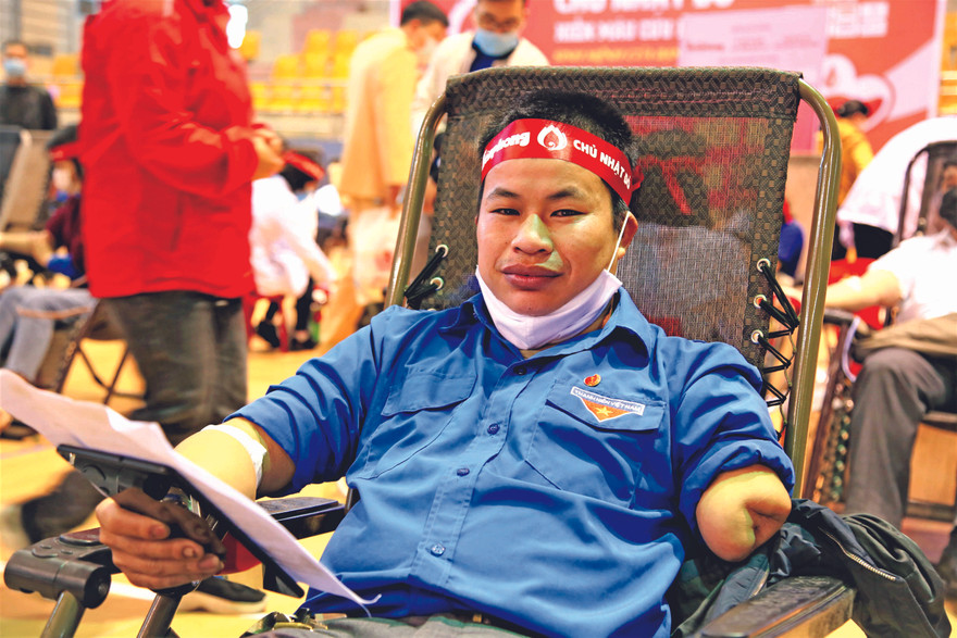 Cao Đức Trâm, Thủ lĩnh Đoàn khuyết tay từng 24 lần hiến máu tình nguyện 