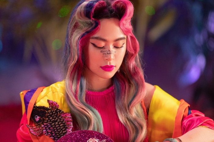 Ca sỹ Hoàng Thùy Linh