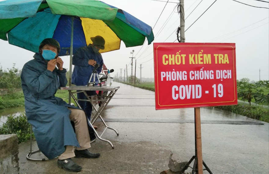  Một chốt kiểm soát, kiểm dịch tại Thái Bình Ảnh: Hoàng Long 