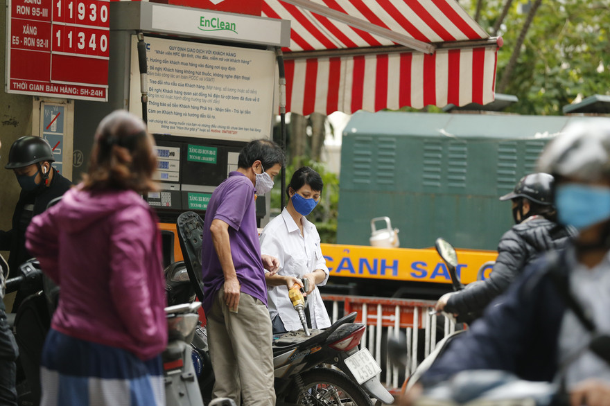 Doanh nghiệp xăng dầu lao đao sau dịch Ảnh: Như Ý 