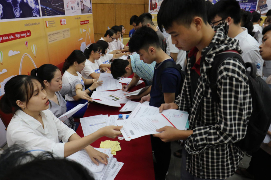 Sinh viên năm thứ nhất nhập học năm 2019Ảnh :Như Ý