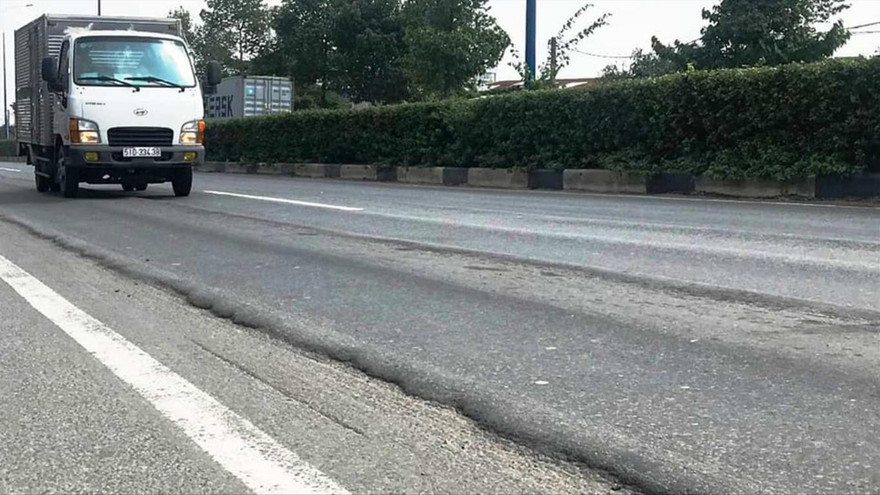 Đường "sống trâu" ở Bình Dương