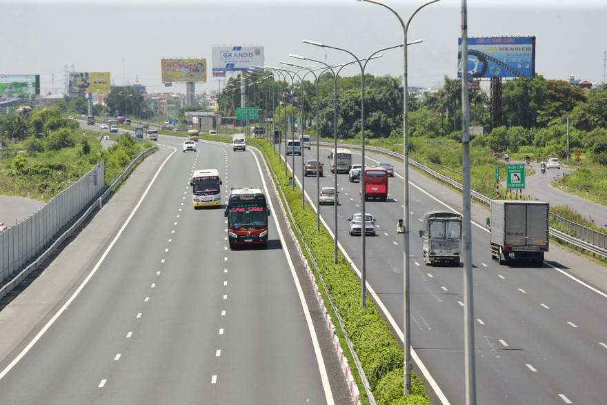 Cao tốc Bắc-Nam đang cần vốn đầu tư công