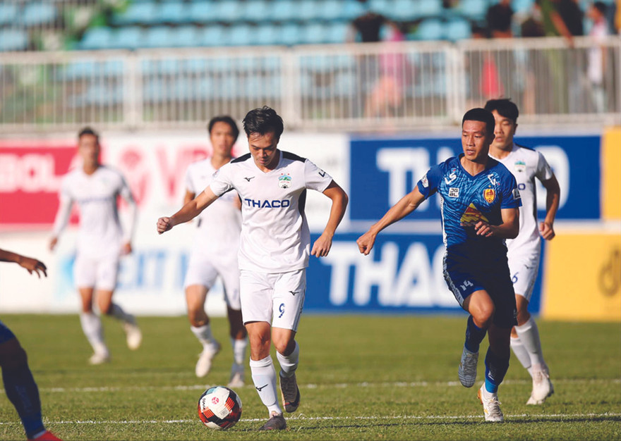 Các cầu thủ HAGL có cơ hội vào tốp 3 nếu giành chiến thắng ở trận đấu chiều nay ảnh: TUẤN TÚ 