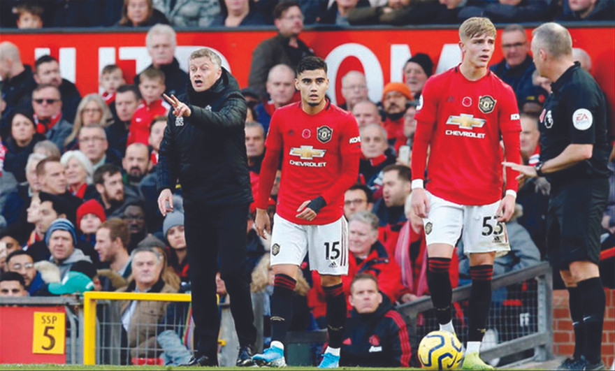 Premier League sẽ đóng cửa với khán giả khi mùa giải 2019/2020 thi đấu trở lại