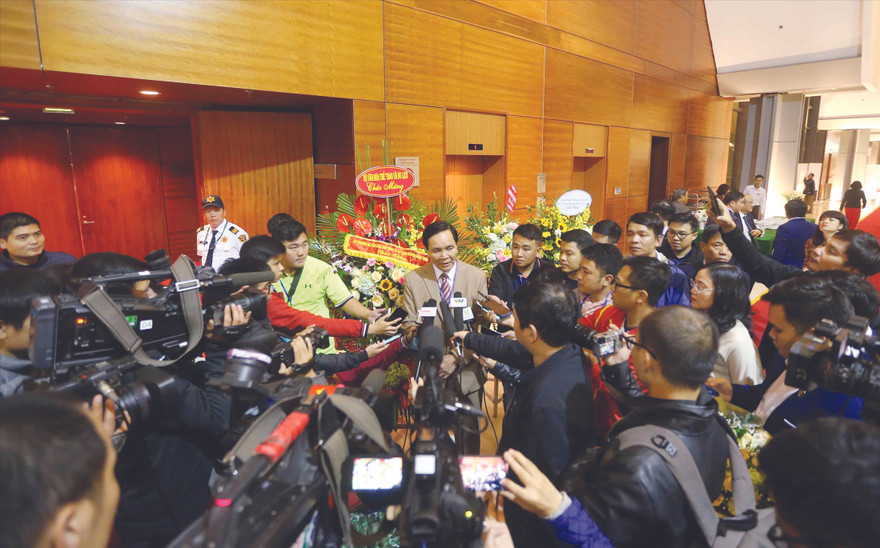 Chiếc ghế Phó Chủ tịch phụ trách tài chính mà ông Cấn Văn Nghĩa để lại rất cần người có đủ năng lực thay thế ảnh: VSI 