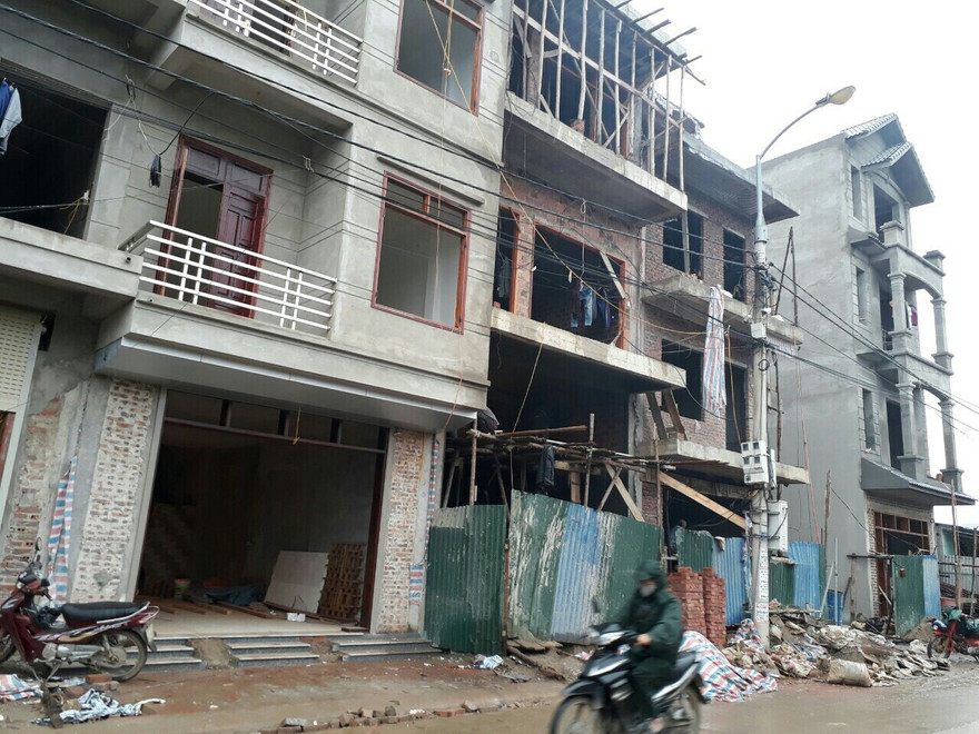 Trong khi những khiếu nại của người dân liên quan đến dự án Khu dân cư khối 2, TP Lạng Sơn chưa được giải quyết thì chính quyền TP Lạng Sơn phân lô bán nền. ảnh: Quang Trường