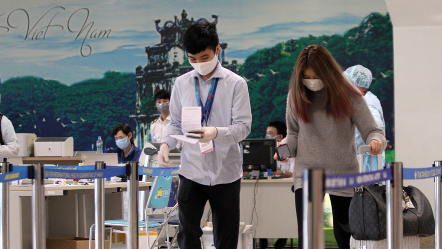 Mở lại đường bay quốc tế sẽ là điều kiện tốt để du lịch rục rịch phát triển trở lại Ảnh: Hoàng Mạnh Thắng 