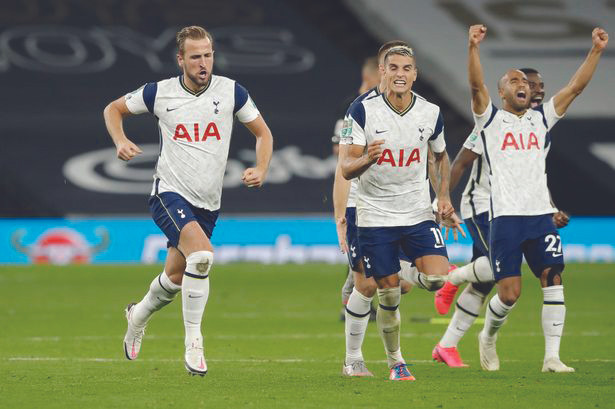Các cầu thủ Tottenham sẽ phải chơi 12 trận trong vòng chưa đầy một tháng