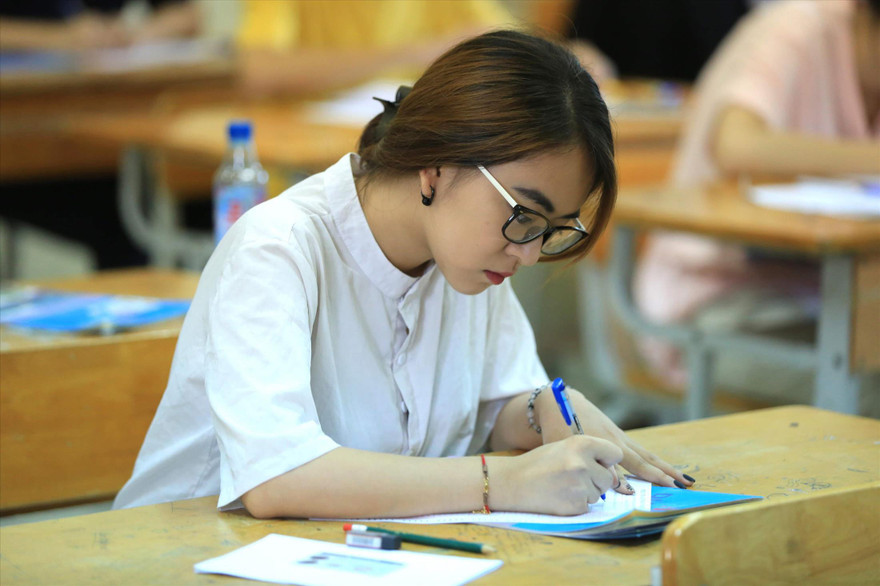 Cần ổn định tâm lý cho thí sinh  dù lựa chọn kịch bản nào cho kỳ thi THPT quốc gia. Ảnh: Như Ý . 