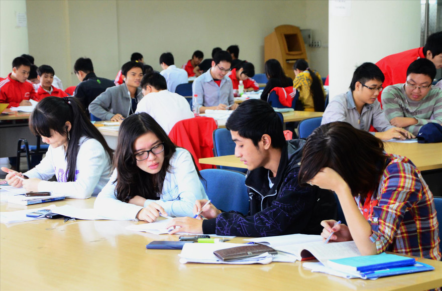 Sinh viên ĐH Bách khoa trong những ngày học bình thường 